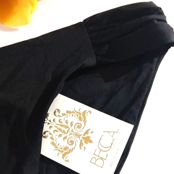 REBECCA VIRTUE BLACK RUCHED HIPSTER BIKINI BOTTOMS NWT SIZE MEDIUM - Picture 4 of 12